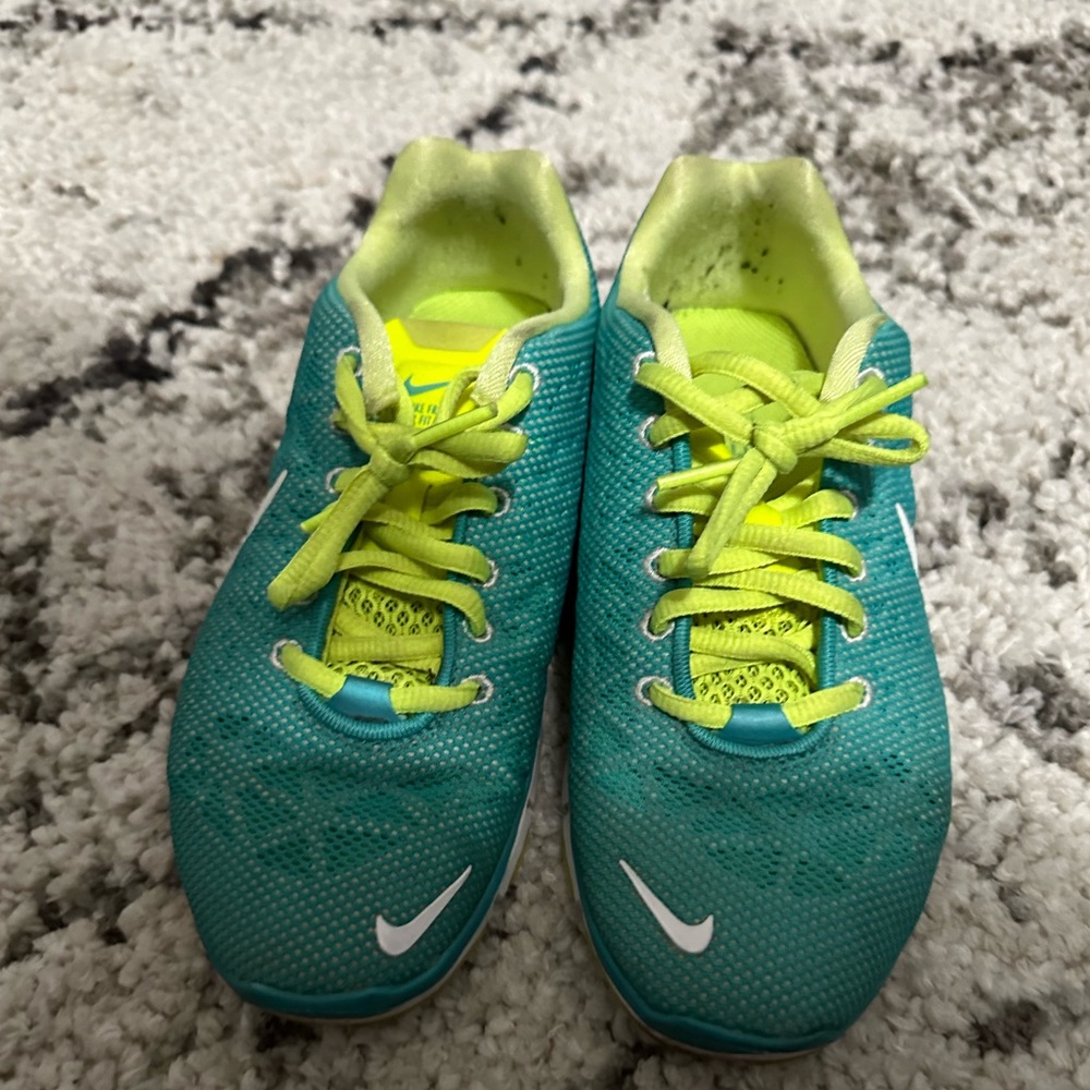 Nike Free Runs